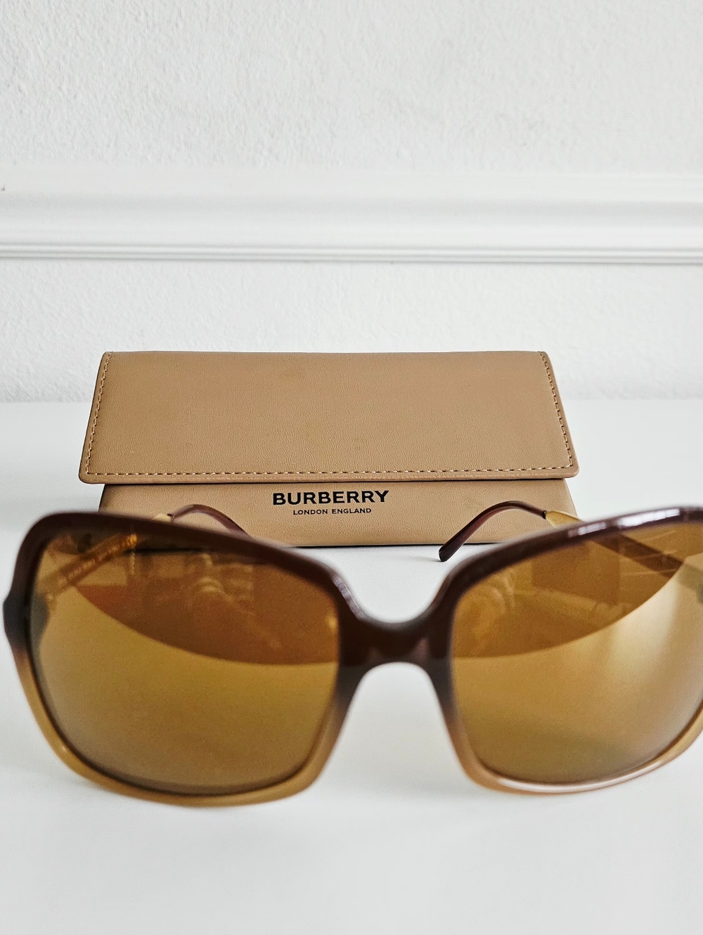 Burberry Brown & Honey Gold Gradient Sunglasses - Picture 4 of 10